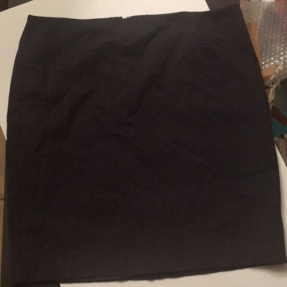Apt 9 Gray skirt size 16 work appropriate